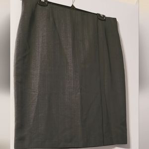 GREY PENCIL SKIRT